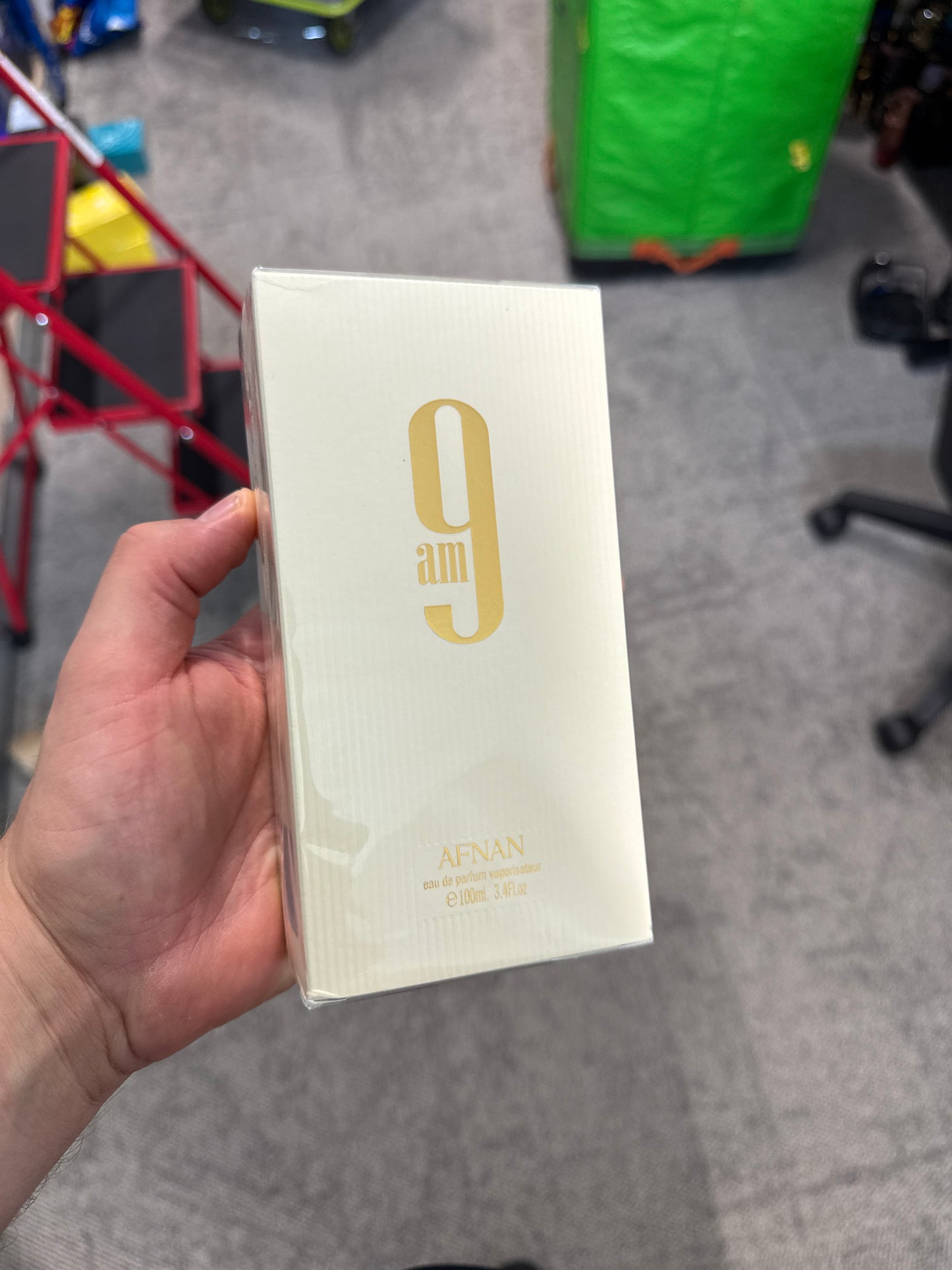 9 am white